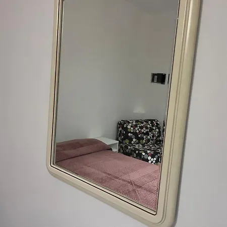 Residenza Cairoli 招待所 库佩洛