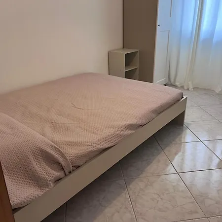 Residenza Cairoli 招待所 *