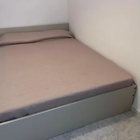 招待所 Residenza Cairoli 库佩洛